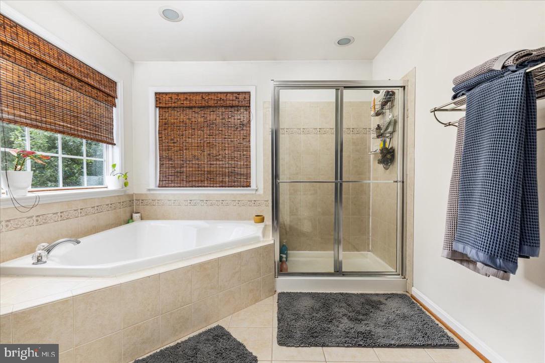 HOPEWELLS LANDING - Residential