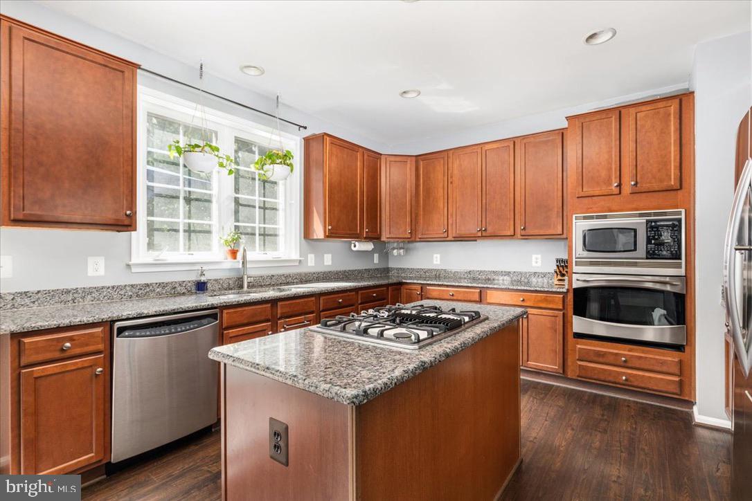 HOPEWELLS LANDING - Residential