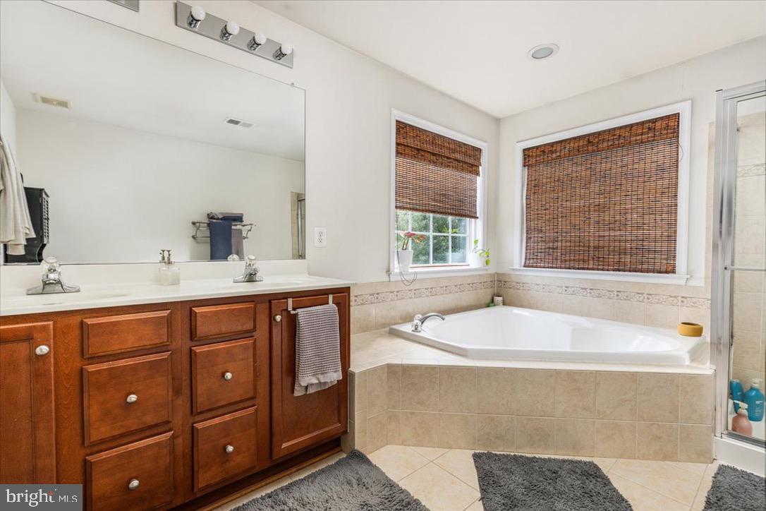 HOPEWELLS LANDING - Residential