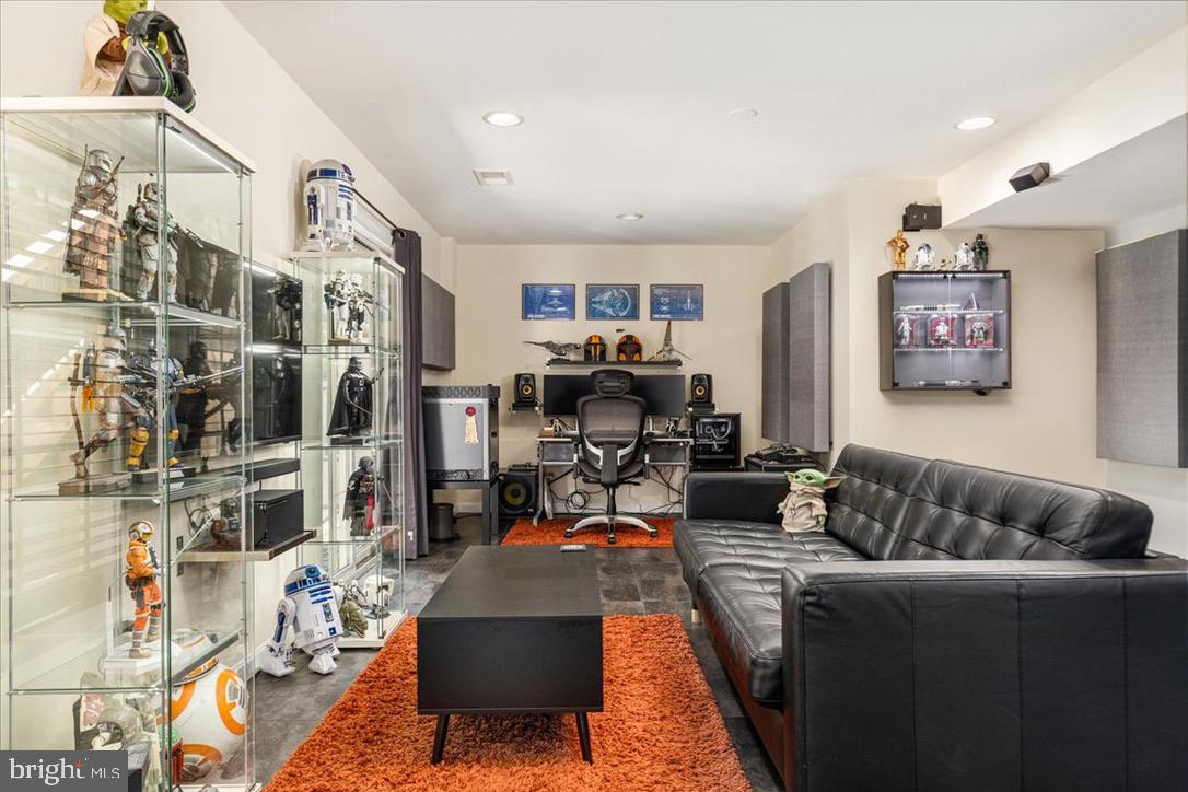 HOPEWELLS LANDING - Residential