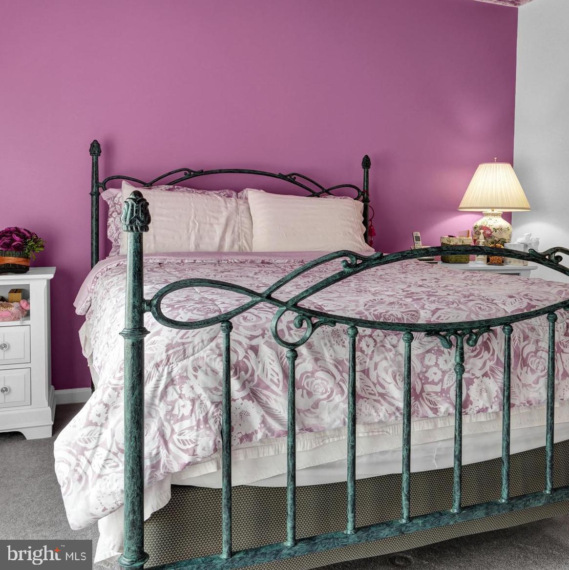 VALLEY CROSSING - Residential