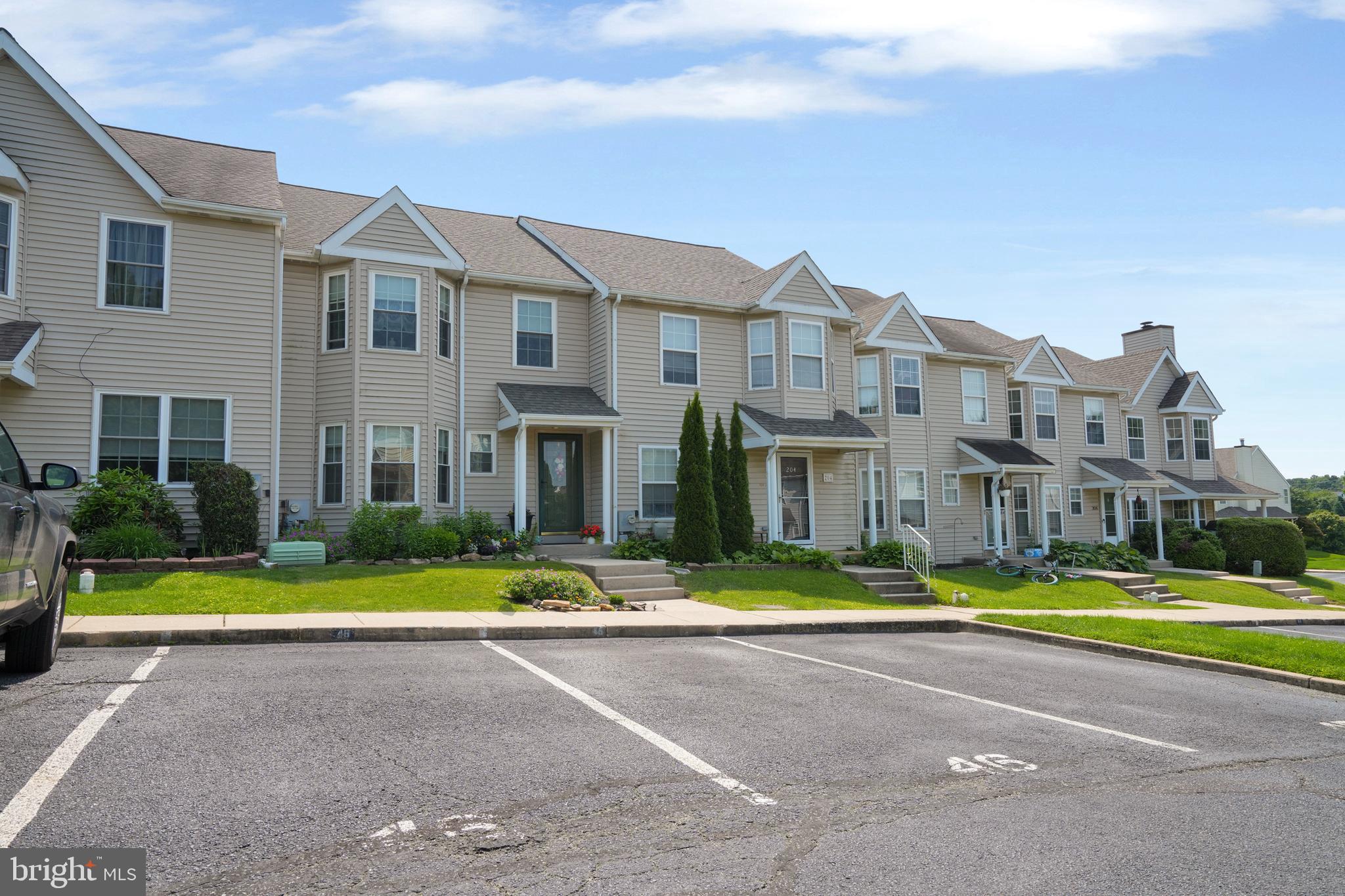 VALLEY CROSSING - Residential