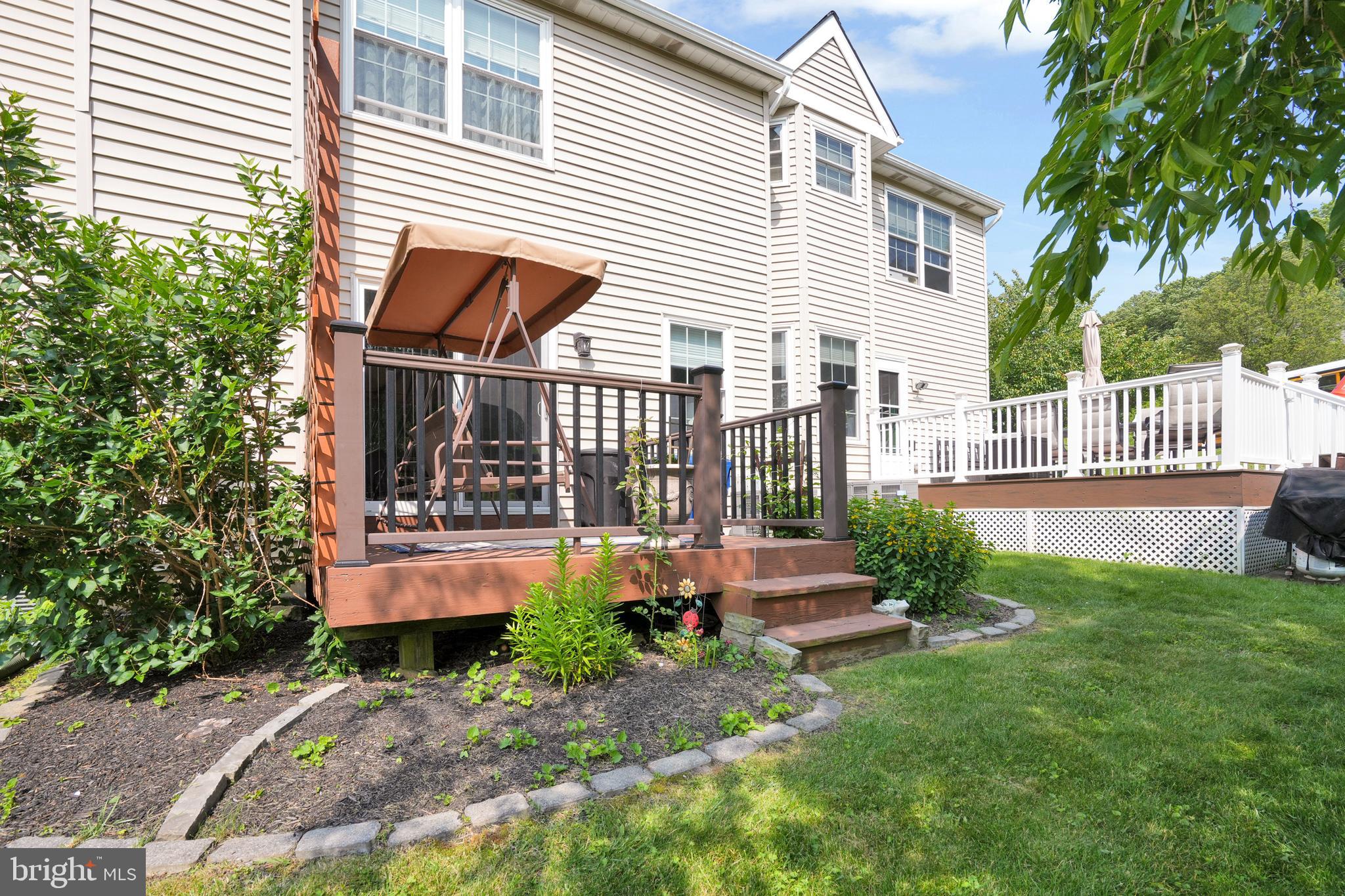 VALLEY CROSSING - Residential