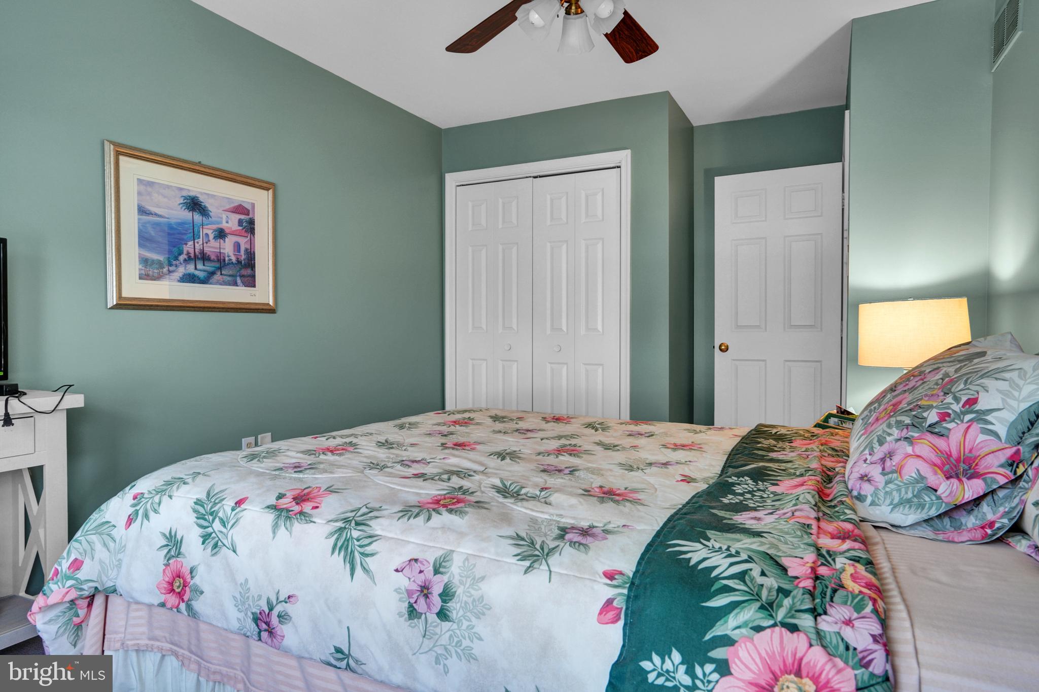 VALLEY CROSSING - Residential