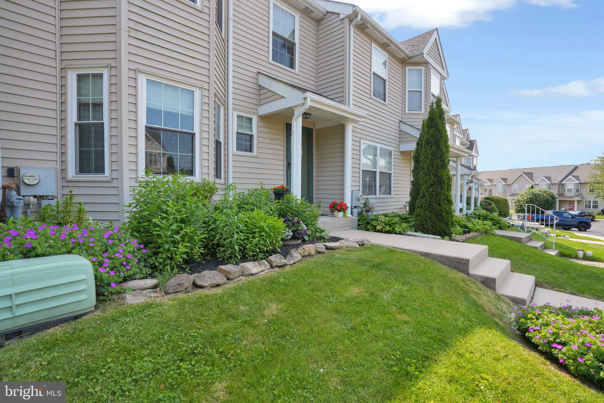 VALLEY CROSSING - Residential