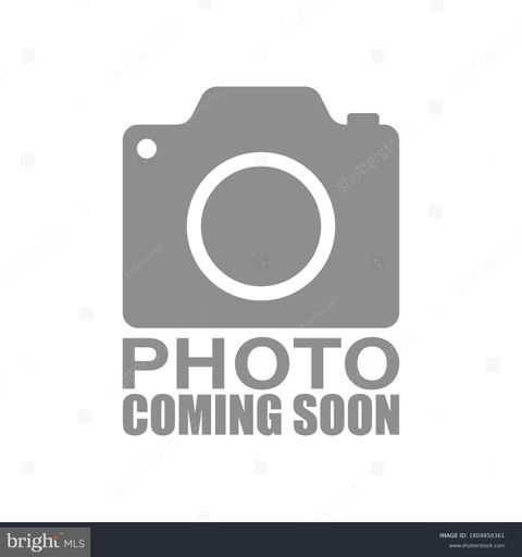 Photo of 400 Broadway, HANOVER, PA 17331 (MLS # PAYK2092050)