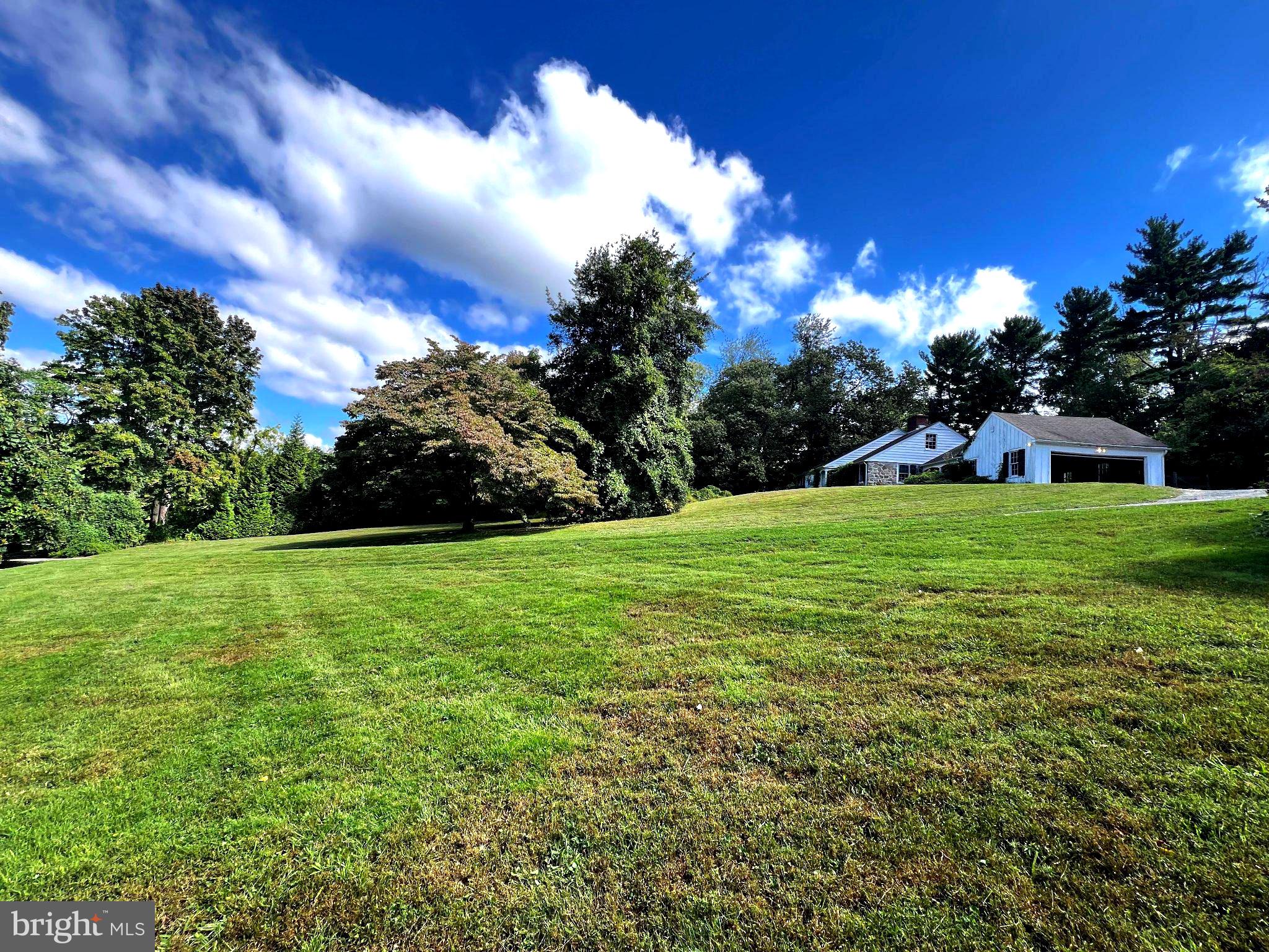 1103 ROSE GLEN ROAD