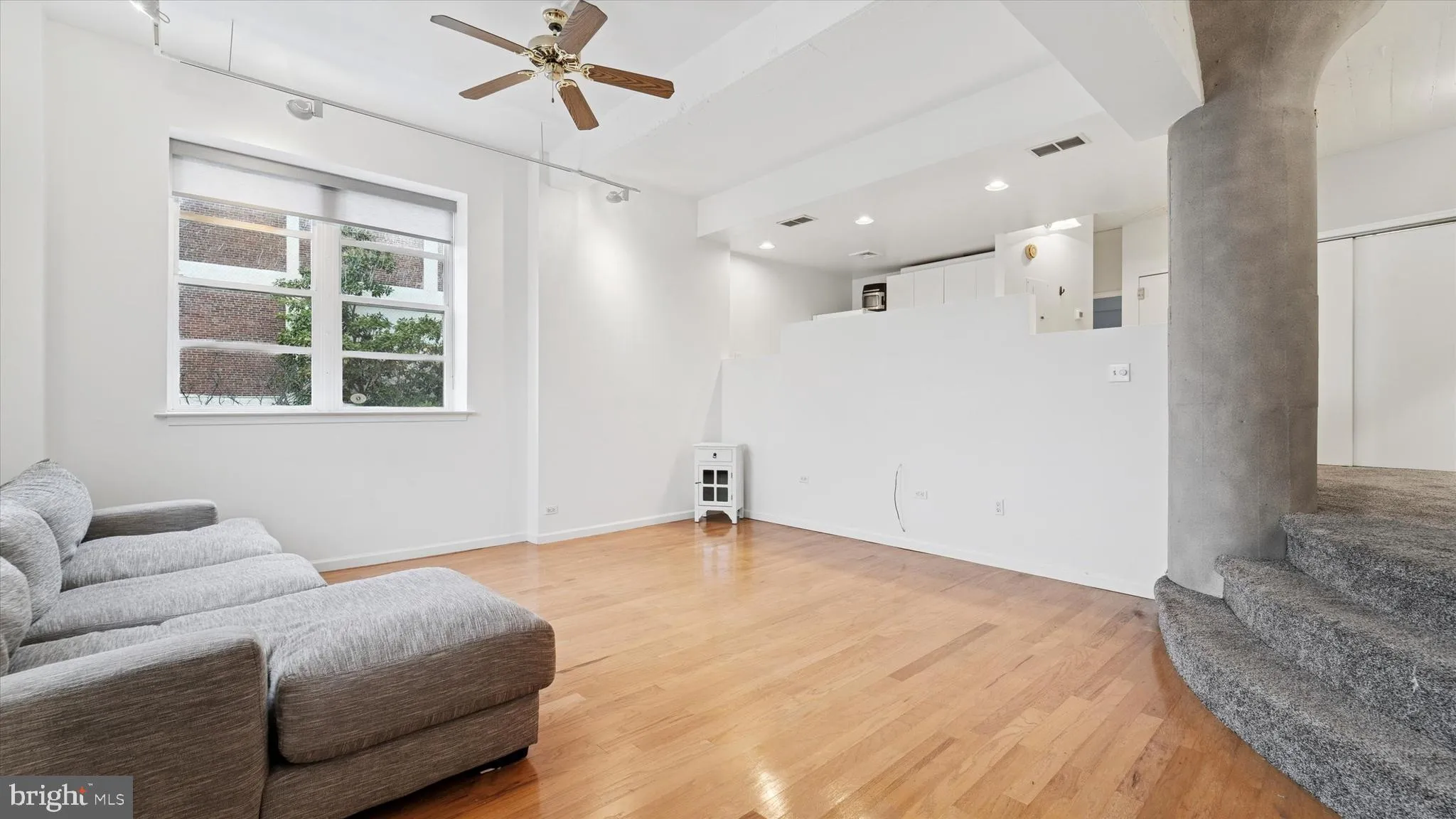Philadelphia, Pennsylvania 19106, United States, 2 Bedrooms Bedrooms, ,2 BathroomsBathrooms,Residential,Active,92224