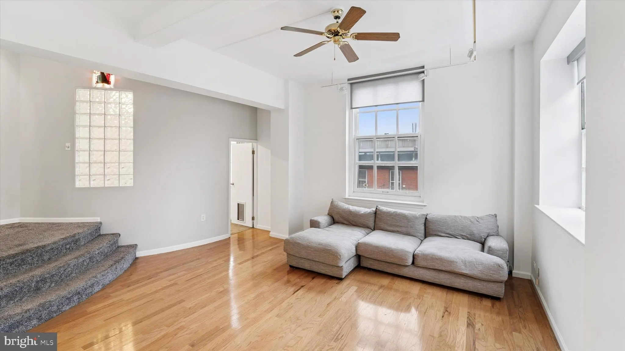 Philadelphia, Pennsylvania 19106, United States, 2 Bedrooms Bedrooms, ,2 BathroomsBathrooms,Residential,Active,92224
