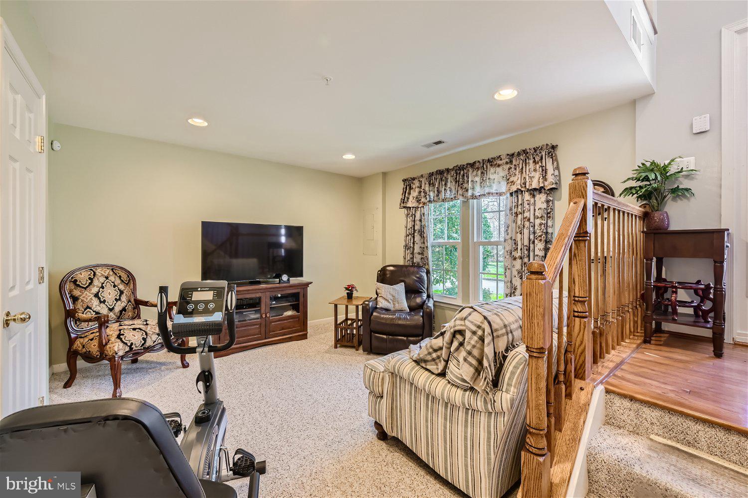 EAGLES LANDING AT WATERS EDGE - Residential