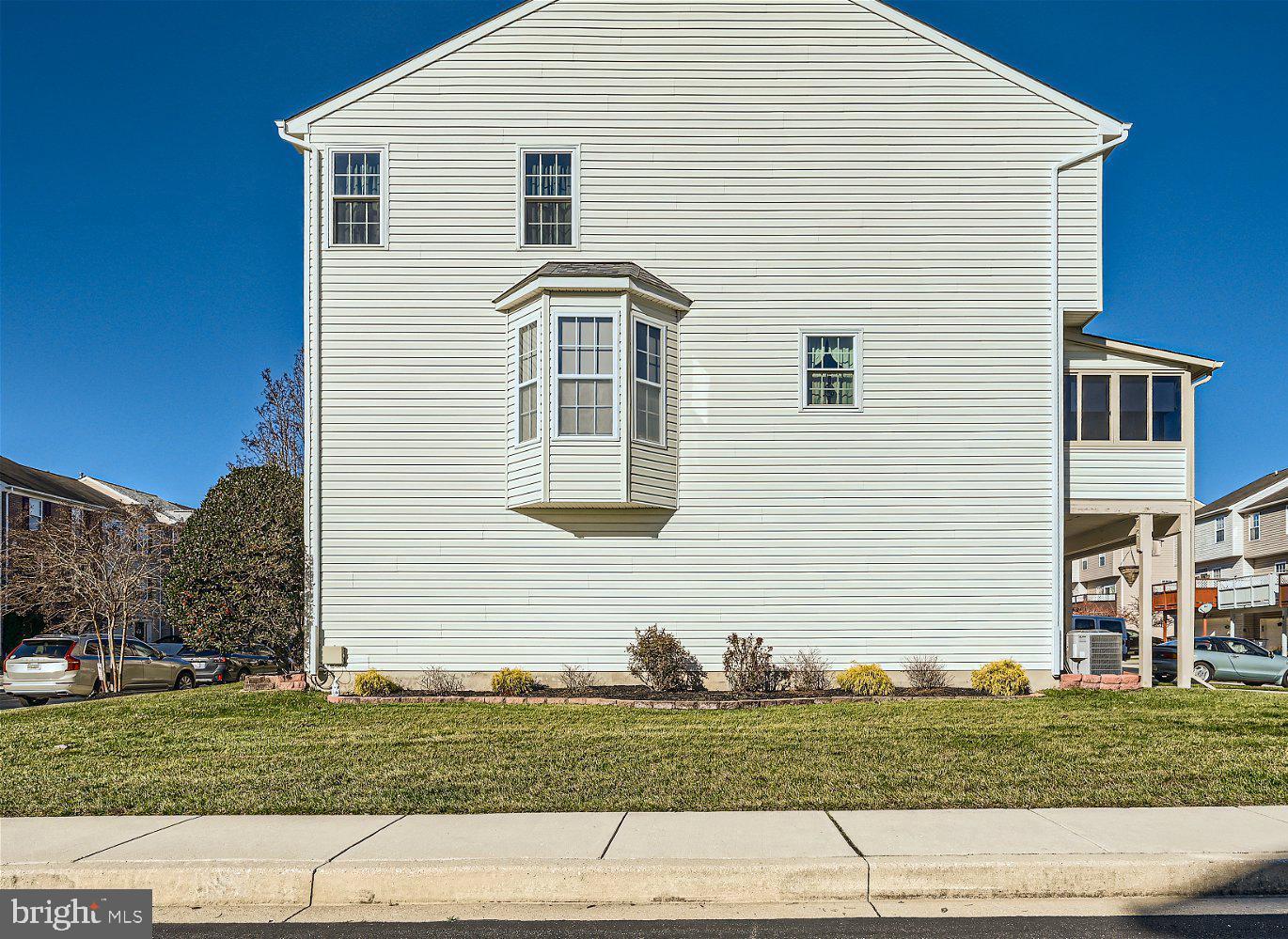 EAGLES LANDING AT WATERS EDGE - Residential