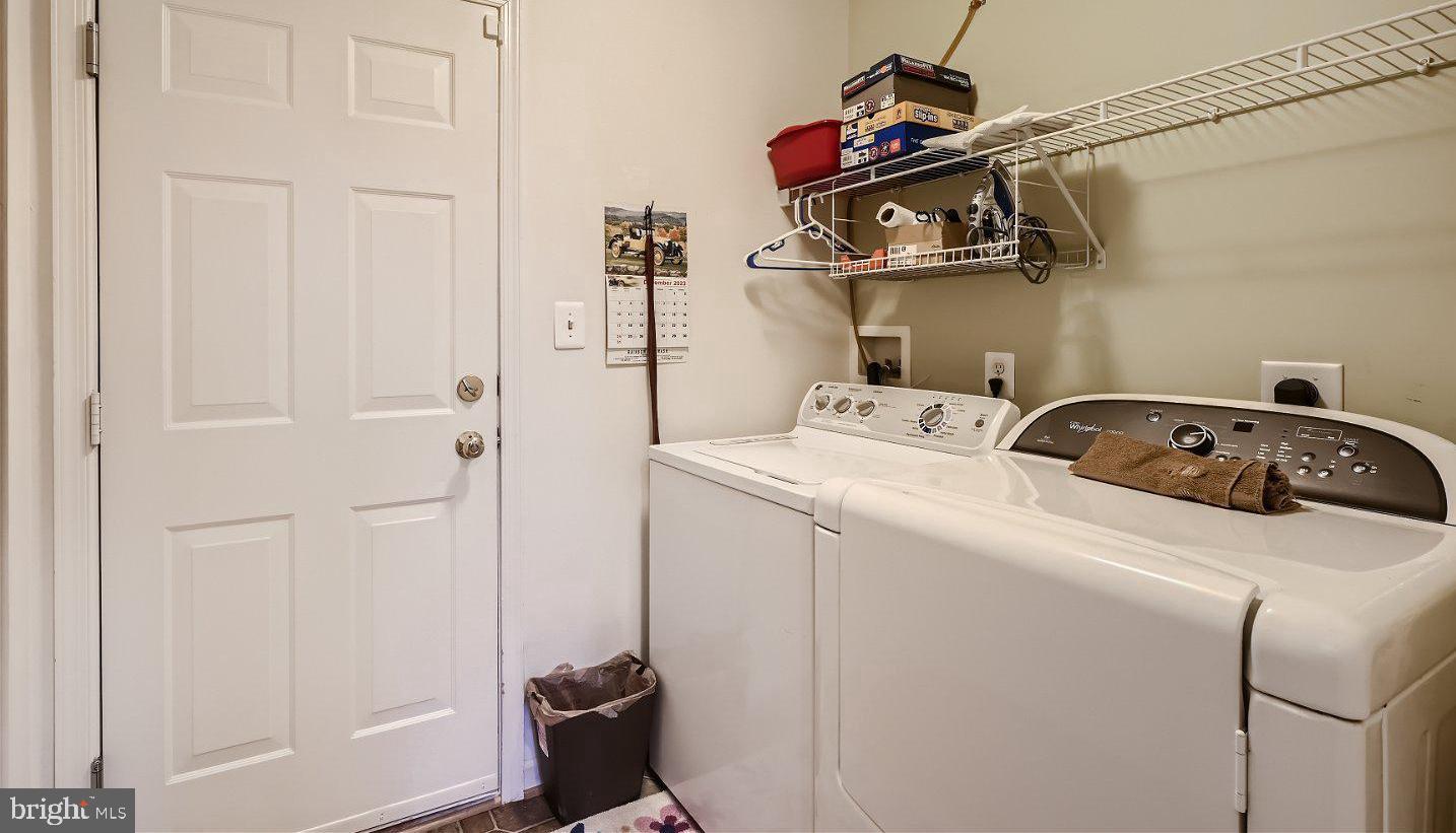 EAGLES LANDING AT WATERS EDGE - Residential