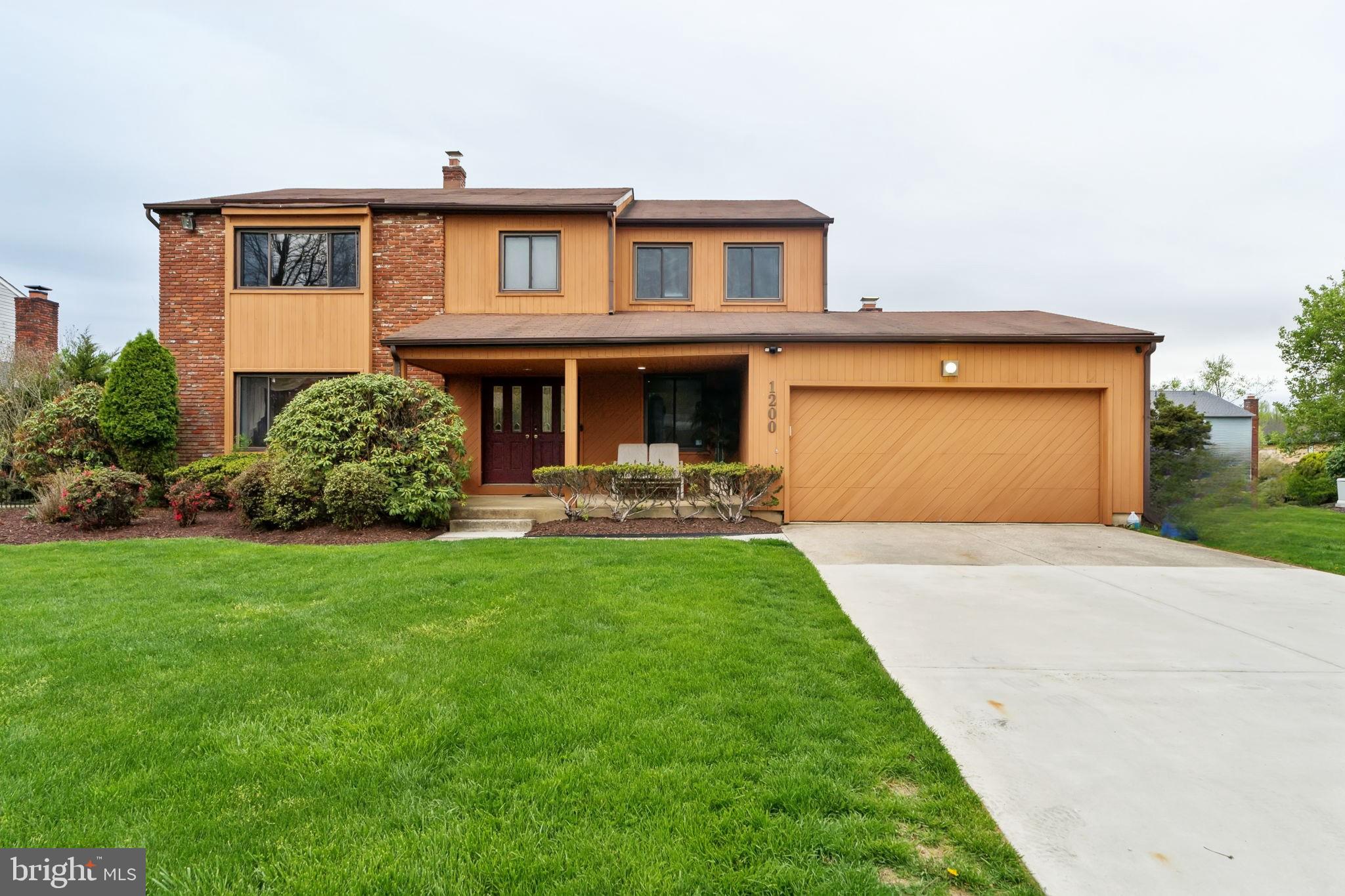 1200 HERON ROAD