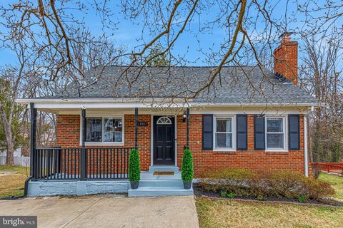 Photo of 13005 Kingswell Drive, WOODBRIDGE, VA 22193 (MLS # VAPW2114274)