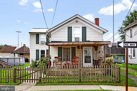 Photo of 152 Foust Street, DANVILLE, PA 17821 (MLS # PAMN2000442)