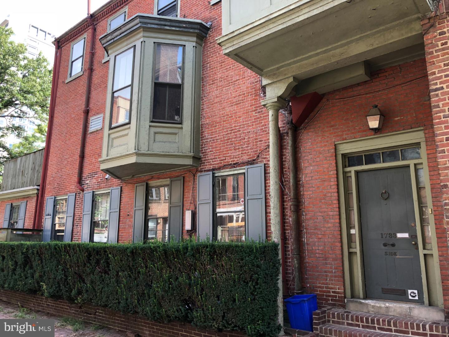 RITTENHOUSE SQUARE - Residential Income