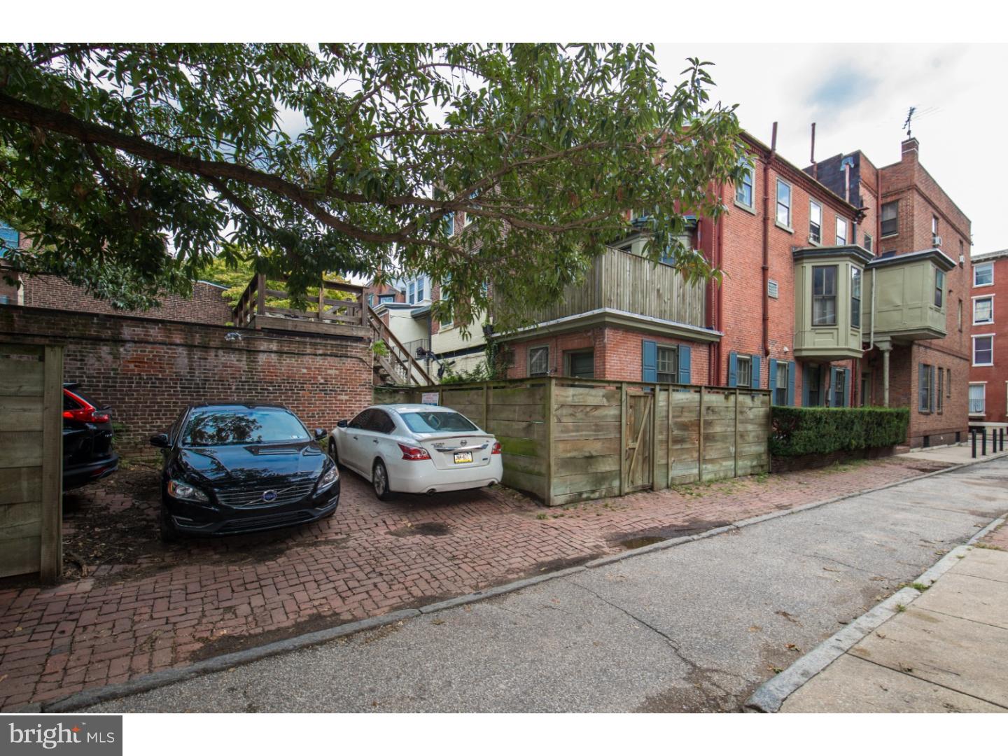 RITTENHOUSE SQUARE - Residential Income