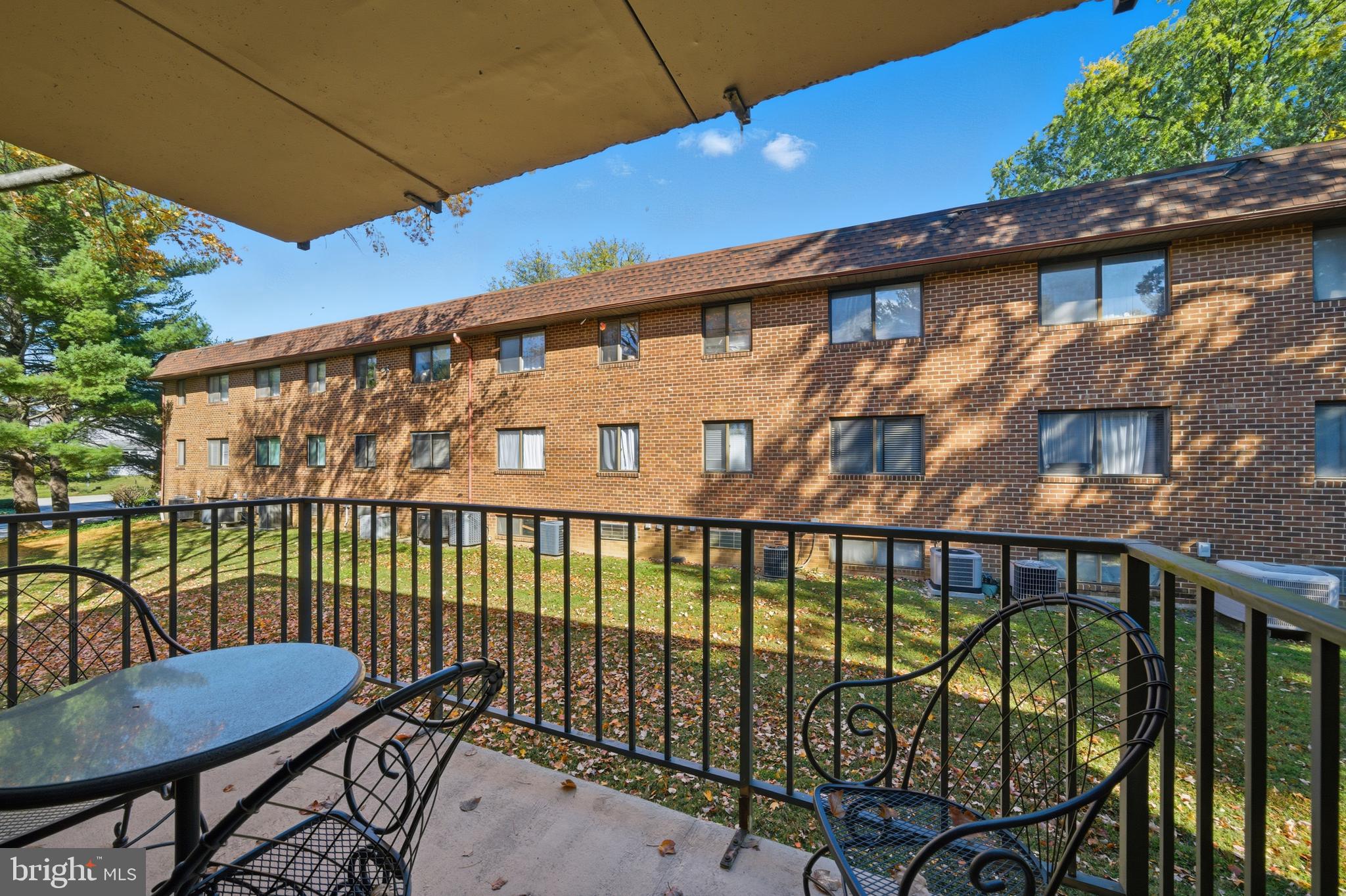 DANBURY VILLAGE - Residential