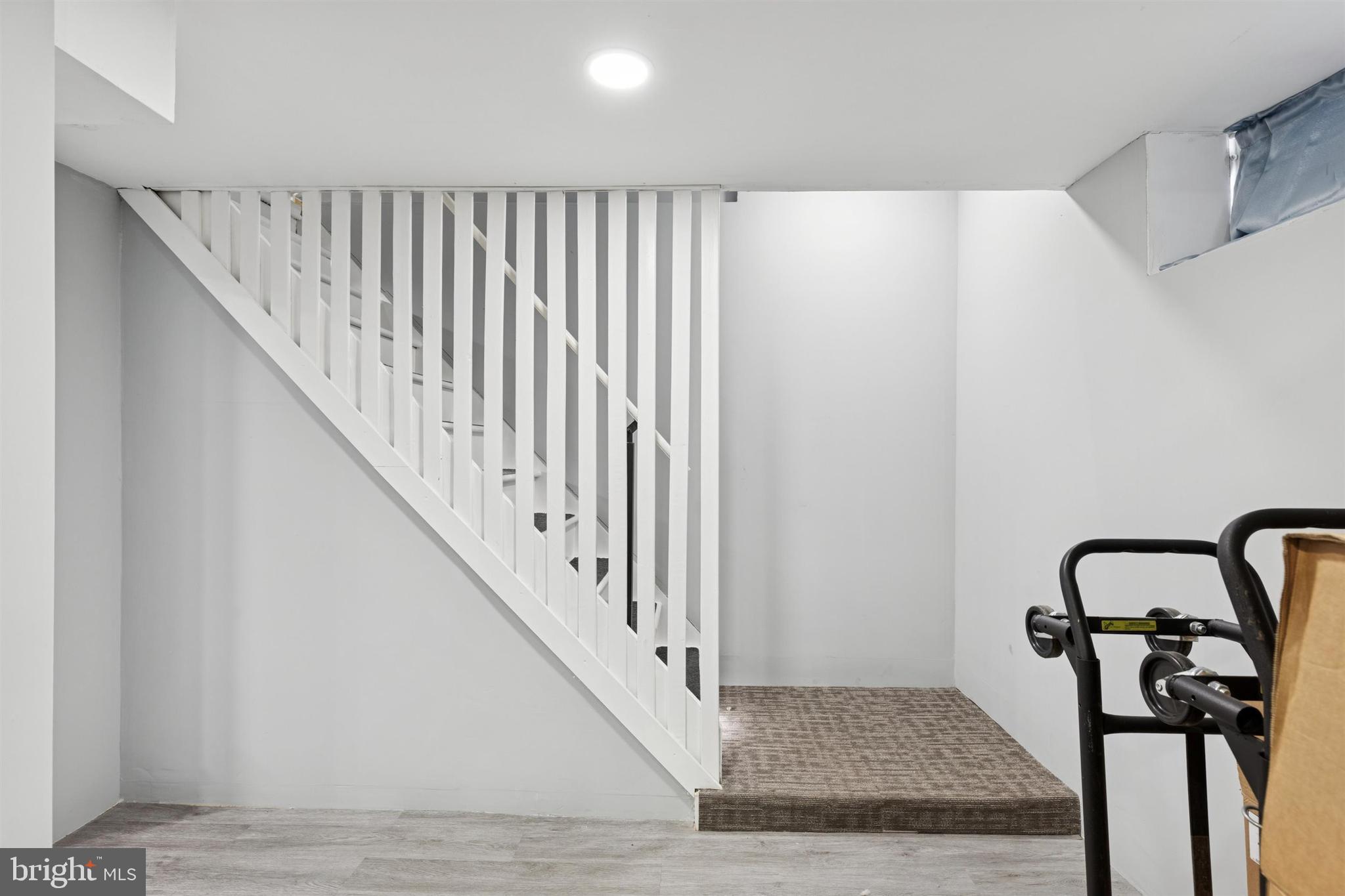 KENRICK HILLS - Residential