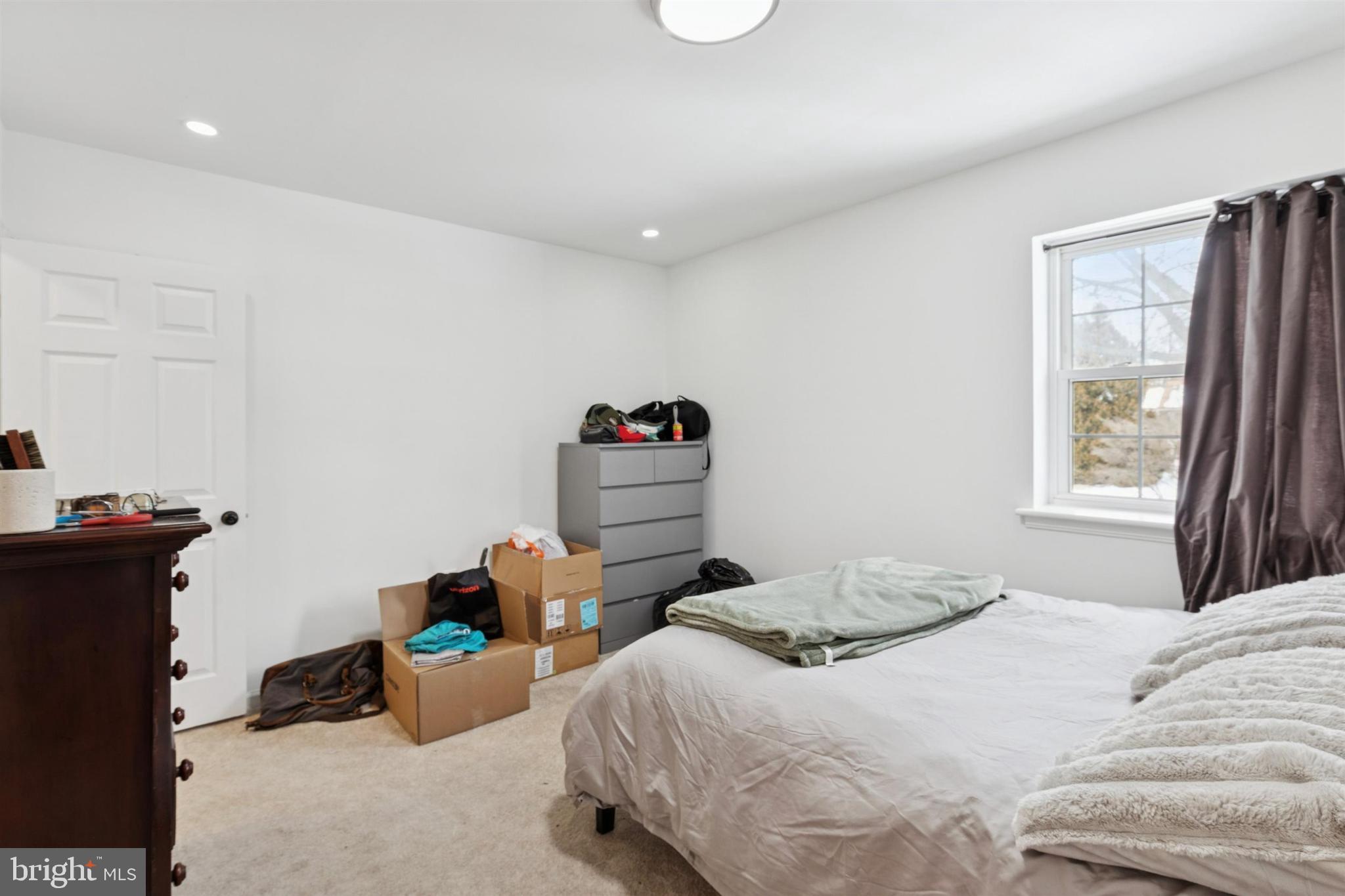 KENRICK HILLS - Residential