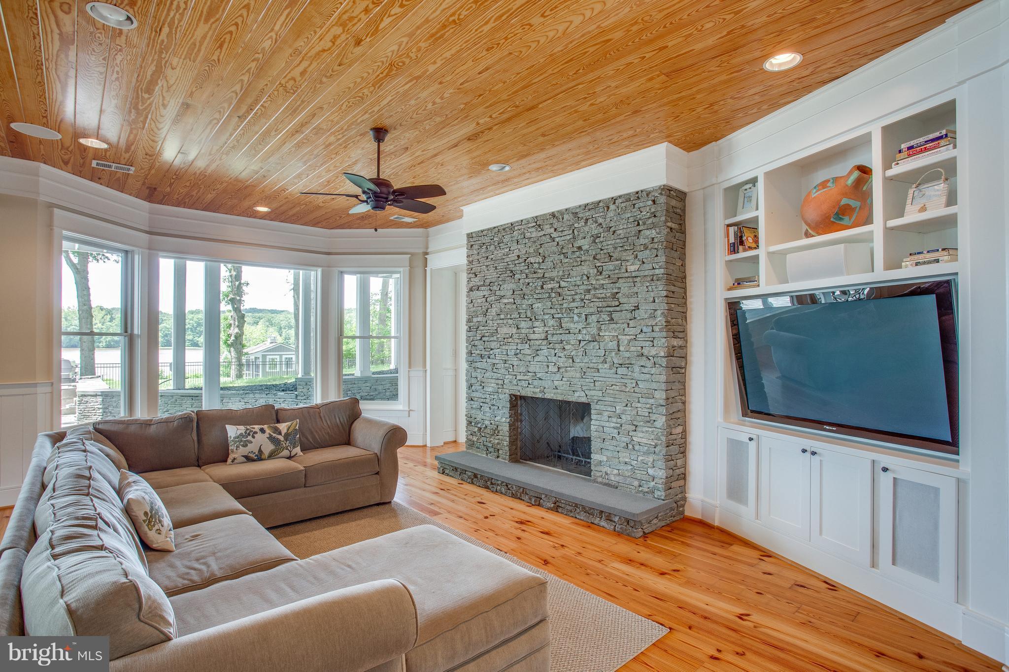 MT VERNON TERRACE - Residential