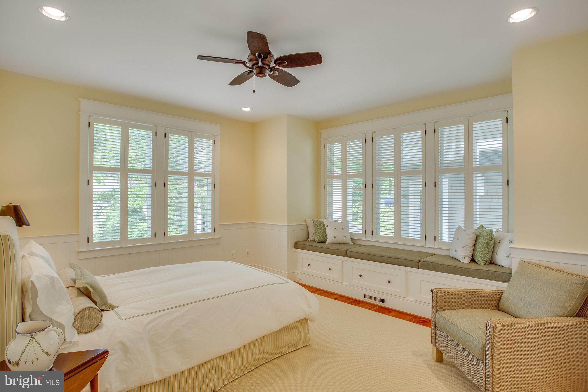 MT VERNON TERRACE - Residential