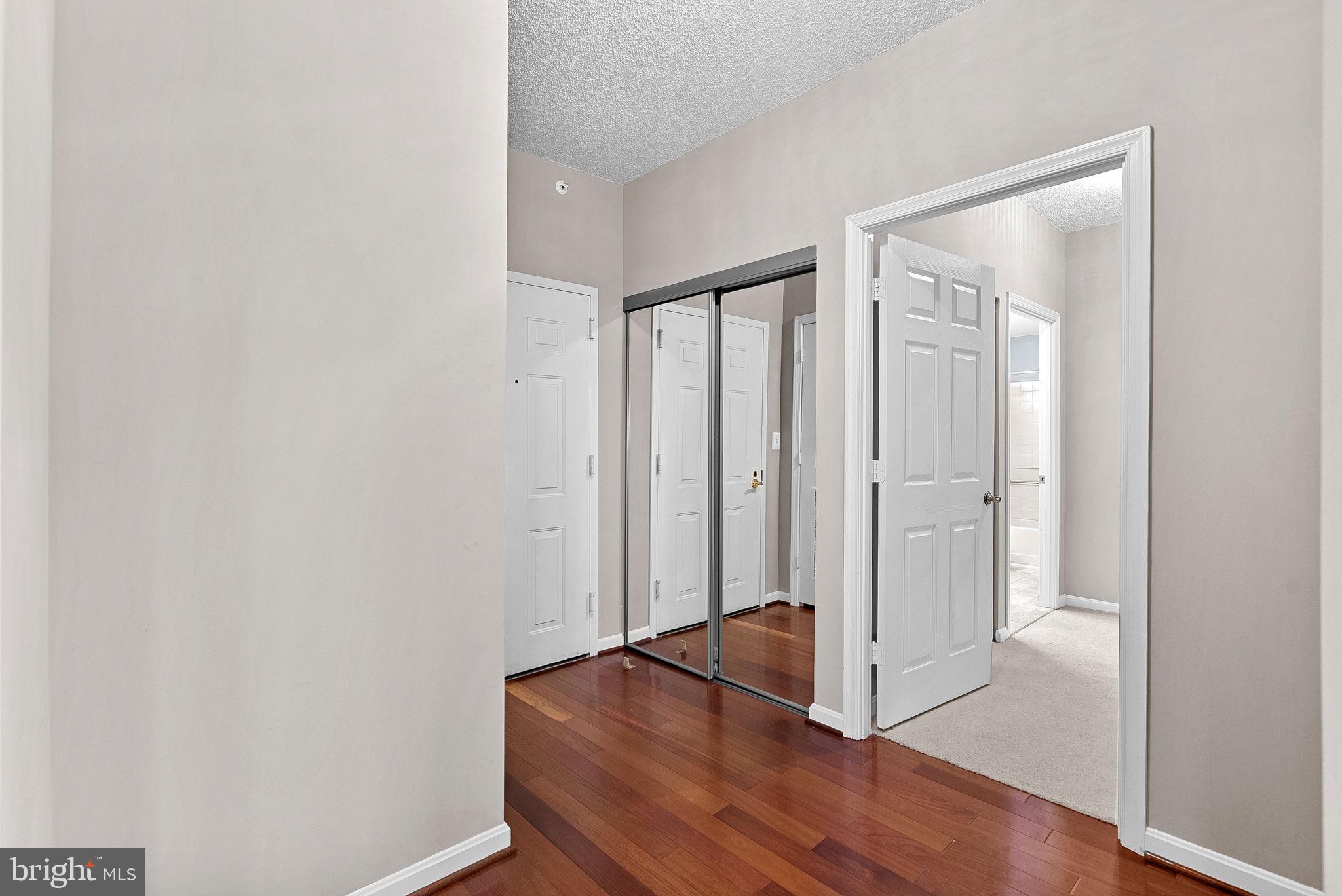 LANSDOWNE WOODS - Residential Lease