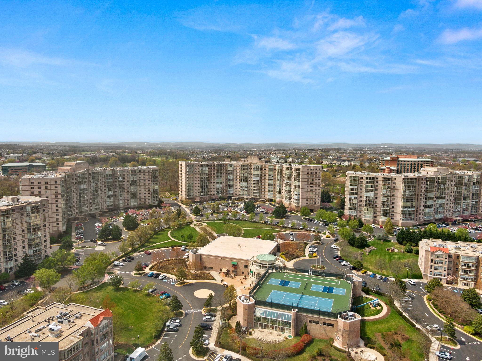 LANSDOWNE WOODS - Residential Lease