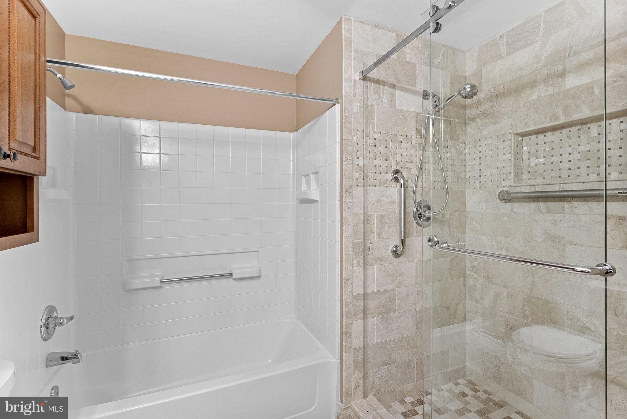 LANSDOWNE WOODS - Residential Lease