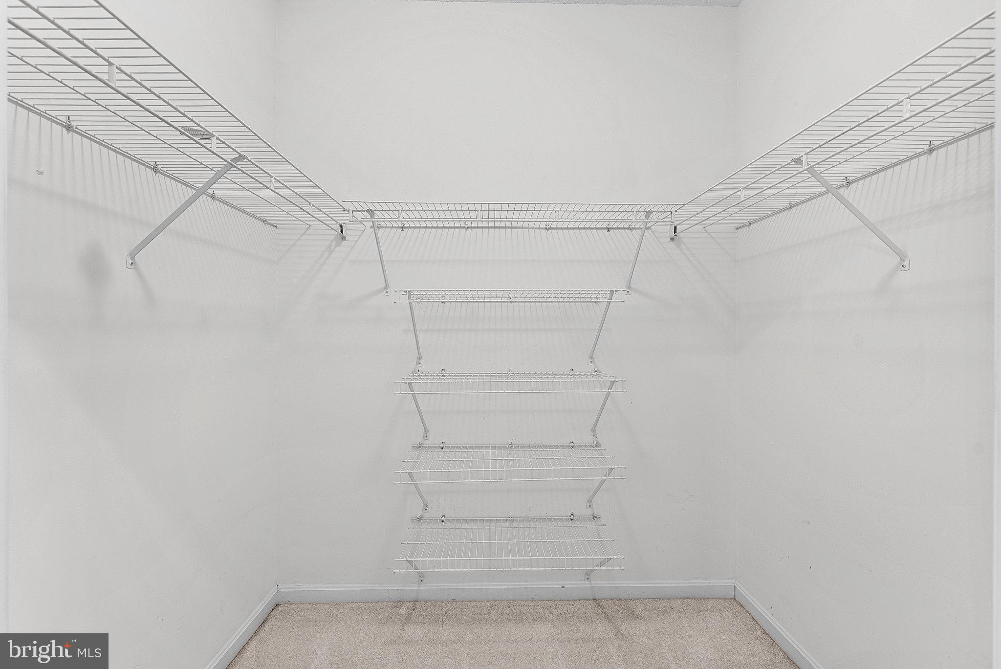 LANSDOWNE WOODS - Residential Lease