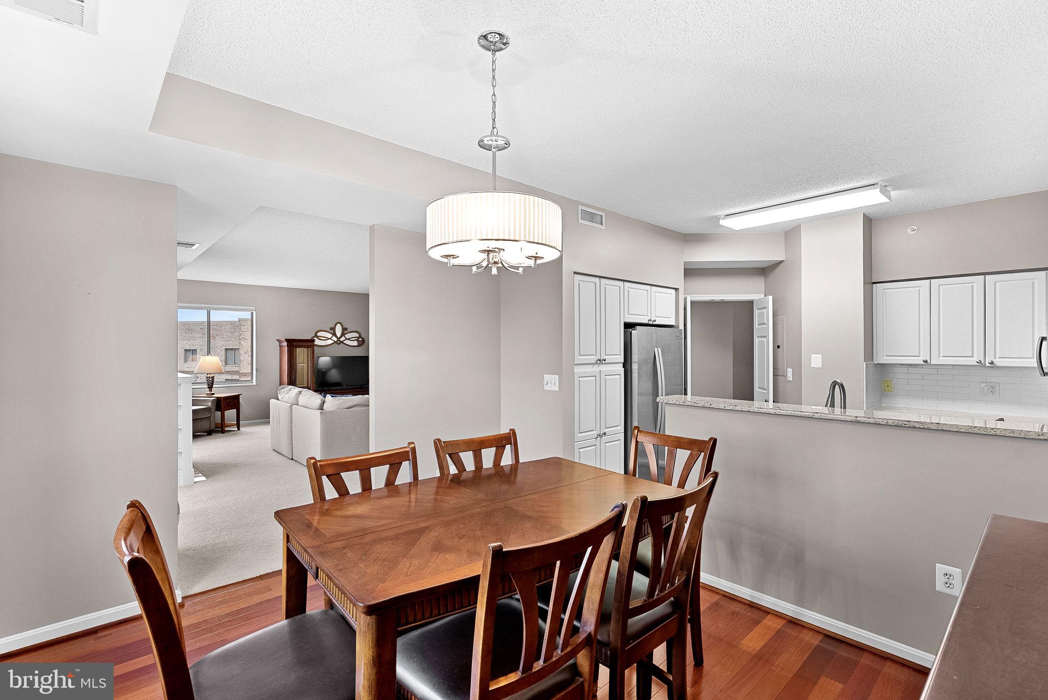 LANSDOWNE WOODS - Residential Lease