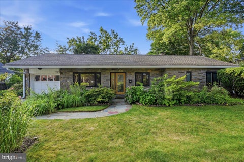 Photo of 840 Delmont Drive, WYNNEWOOD, PA 19096 (MLS # PAMC2191788)