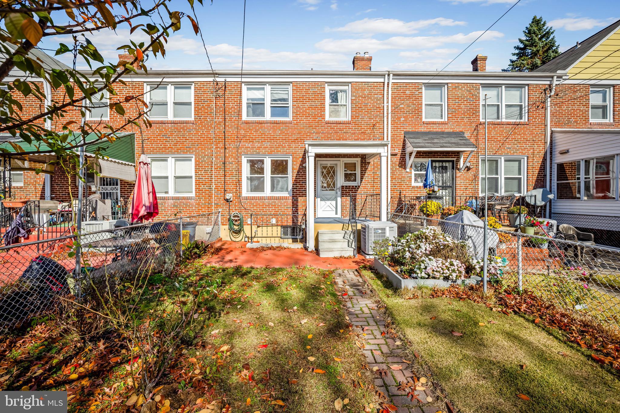 BELVEDERE SQUARE - Residential