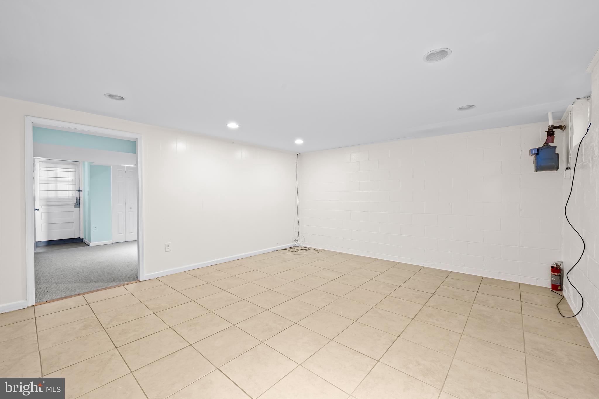 BELVEDERE SQUARE - Residential