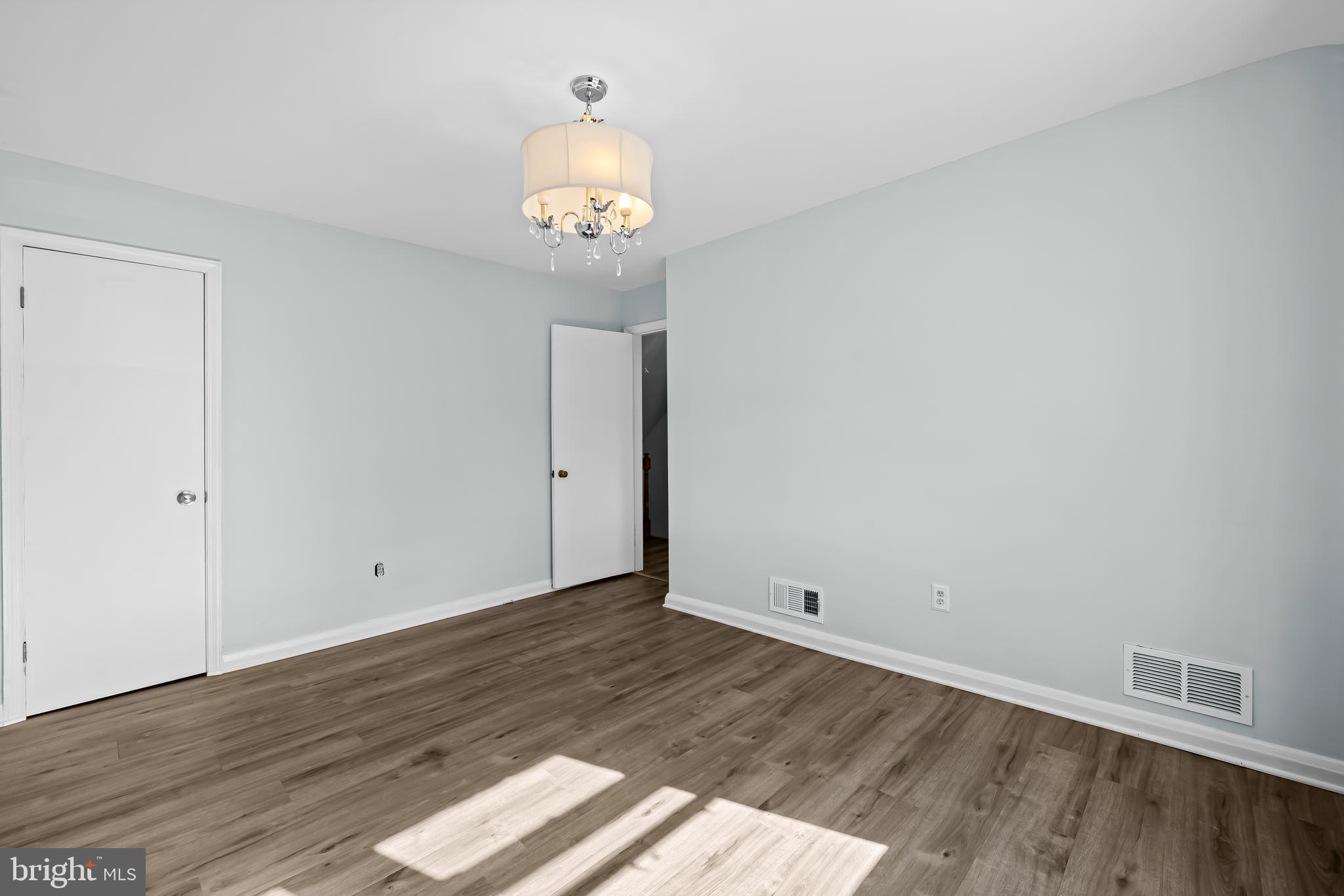 BELVEDERE SQUARE - Residential