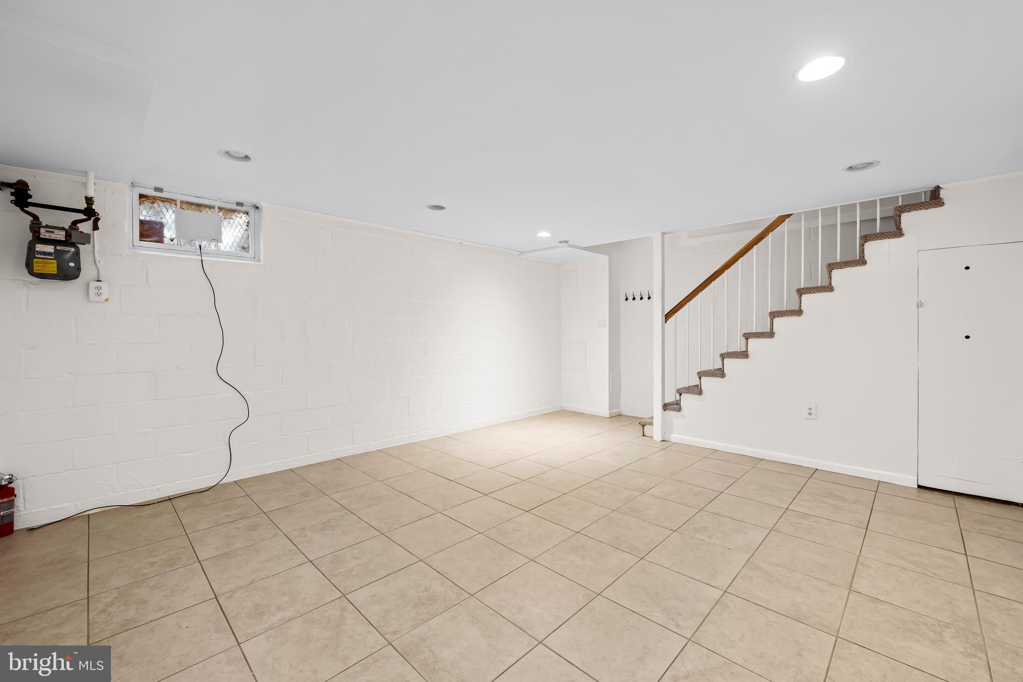 BELVEDERE SQUARE - Residential