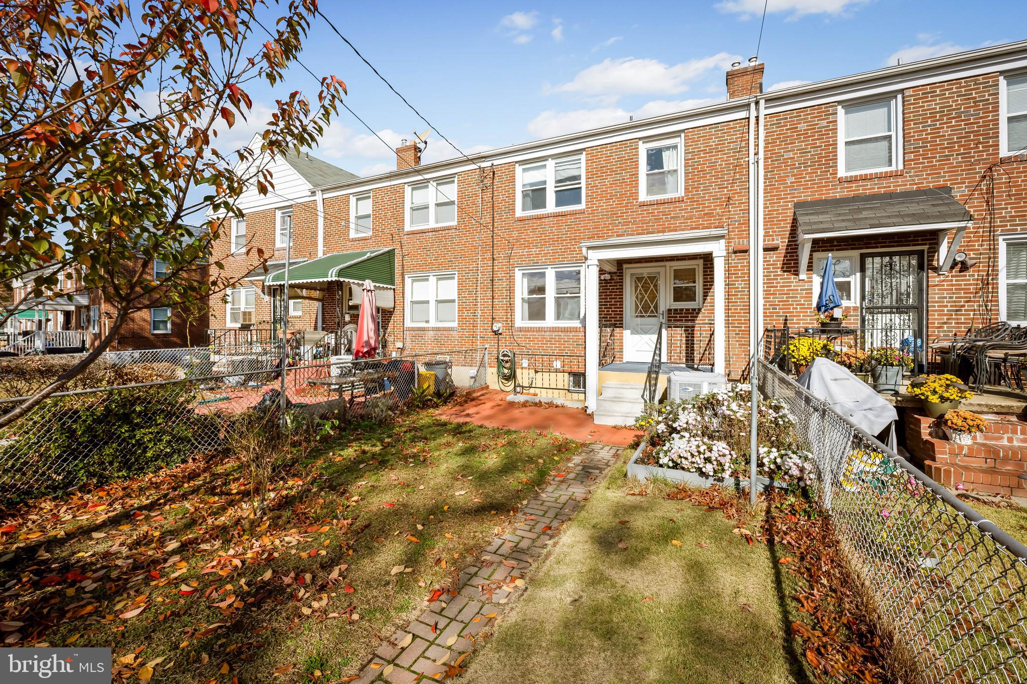 BELVEDERE SQUARE - Residential