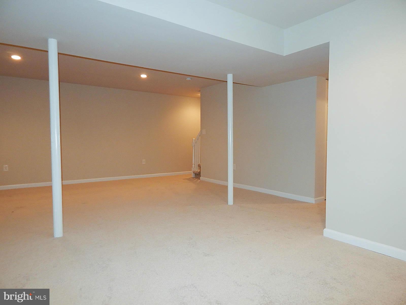 FORESTVILLE CENTER - Residential