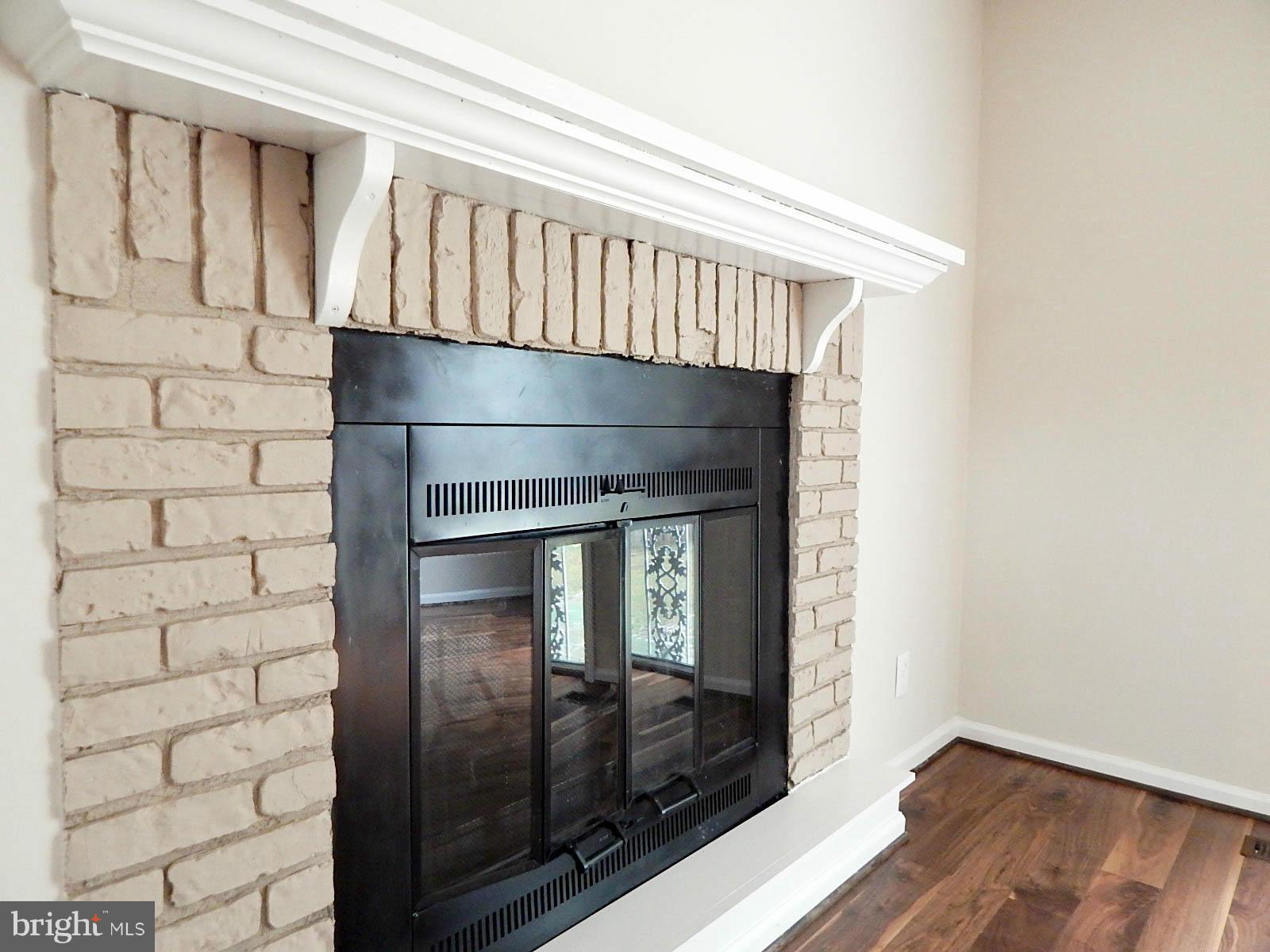 FORESTVILLE CENTER - Residential