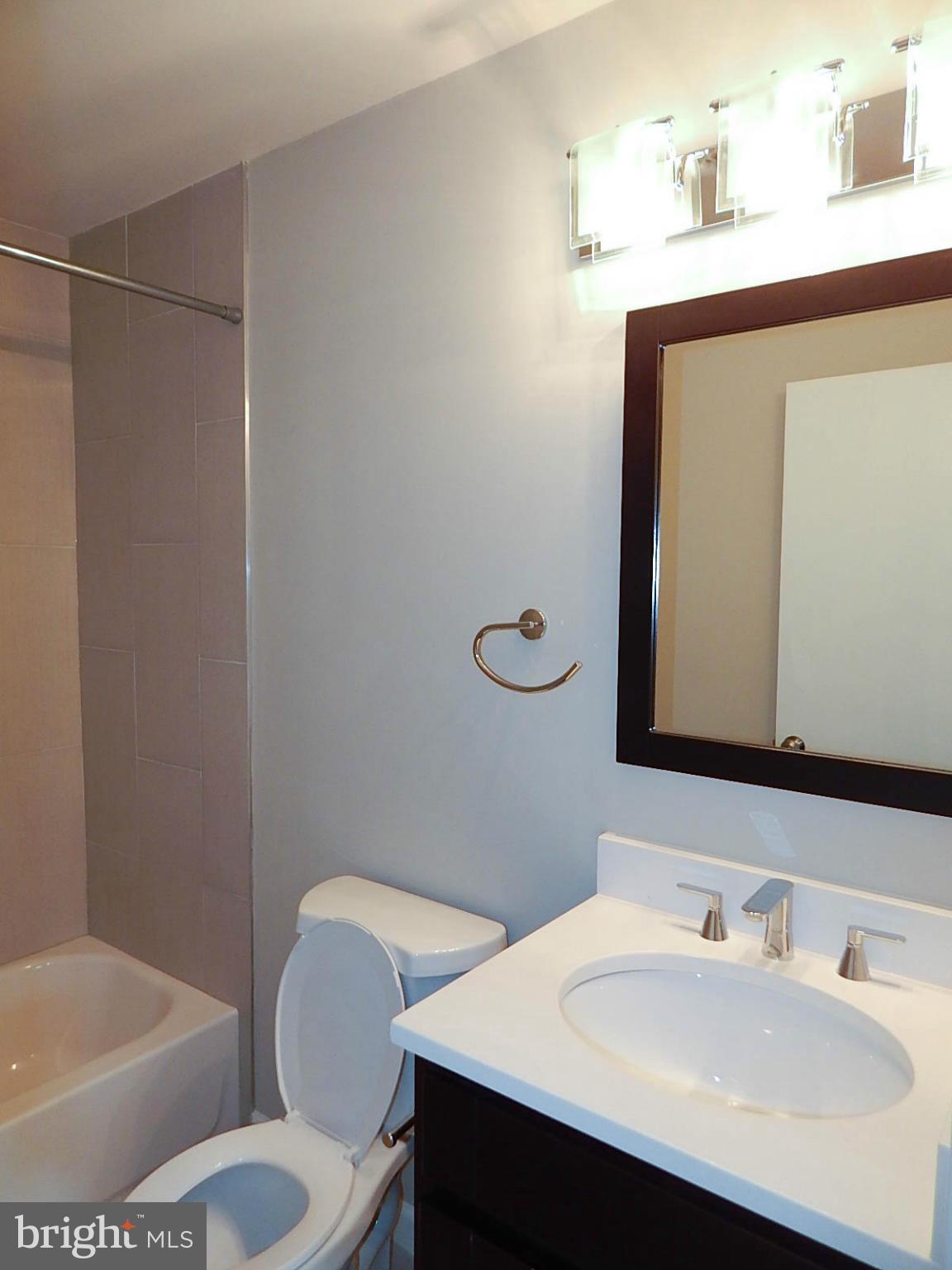 FORESTVILLE CENTER - Residential