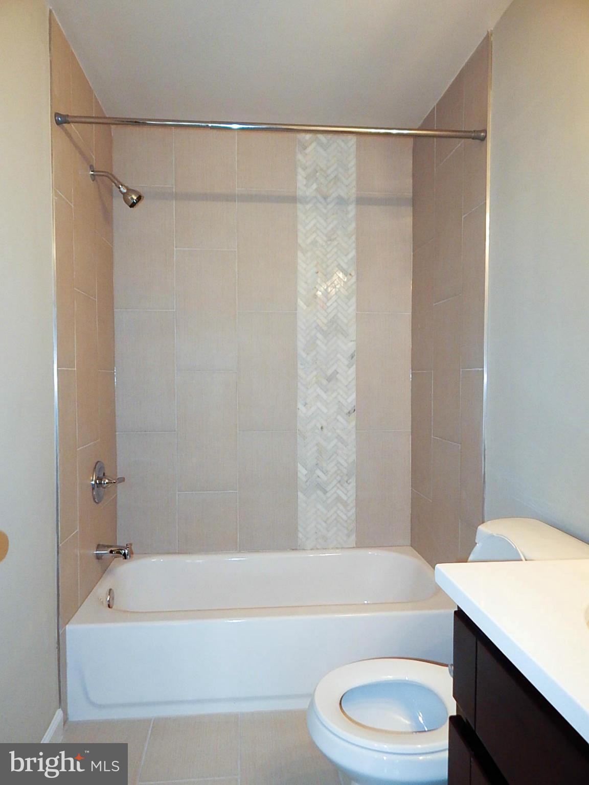 FORESTVILLE CENTER - Residential