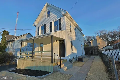 340 E 1st Avenue, Malvern, PA 19355 - MLS#: PACT2093056