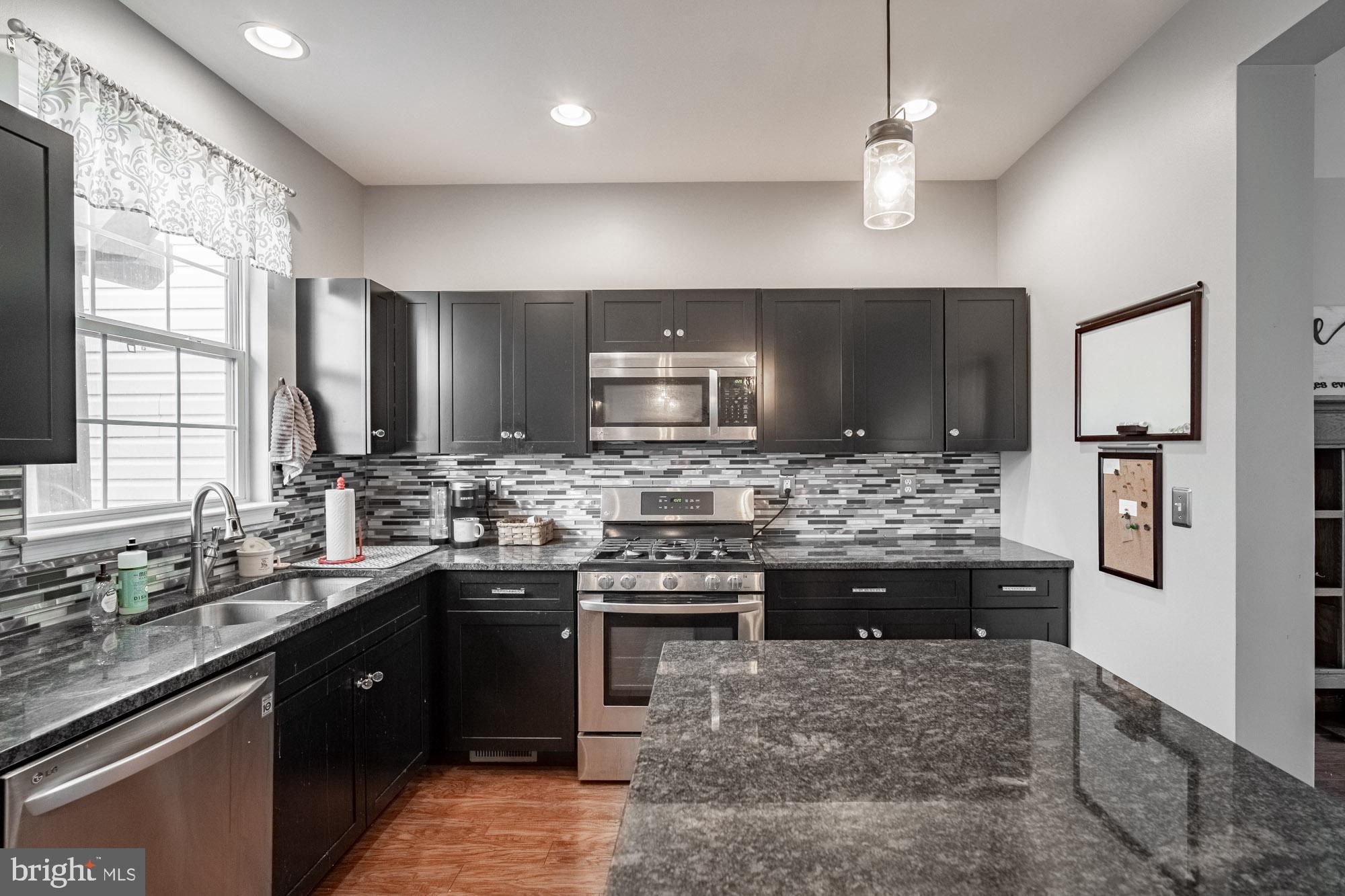 COLONIAL CROSSINGS - Residential