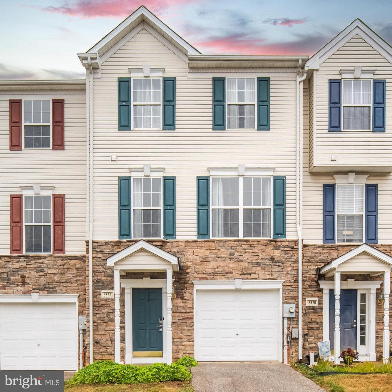 COLONIAL CROSSINGS - Residential