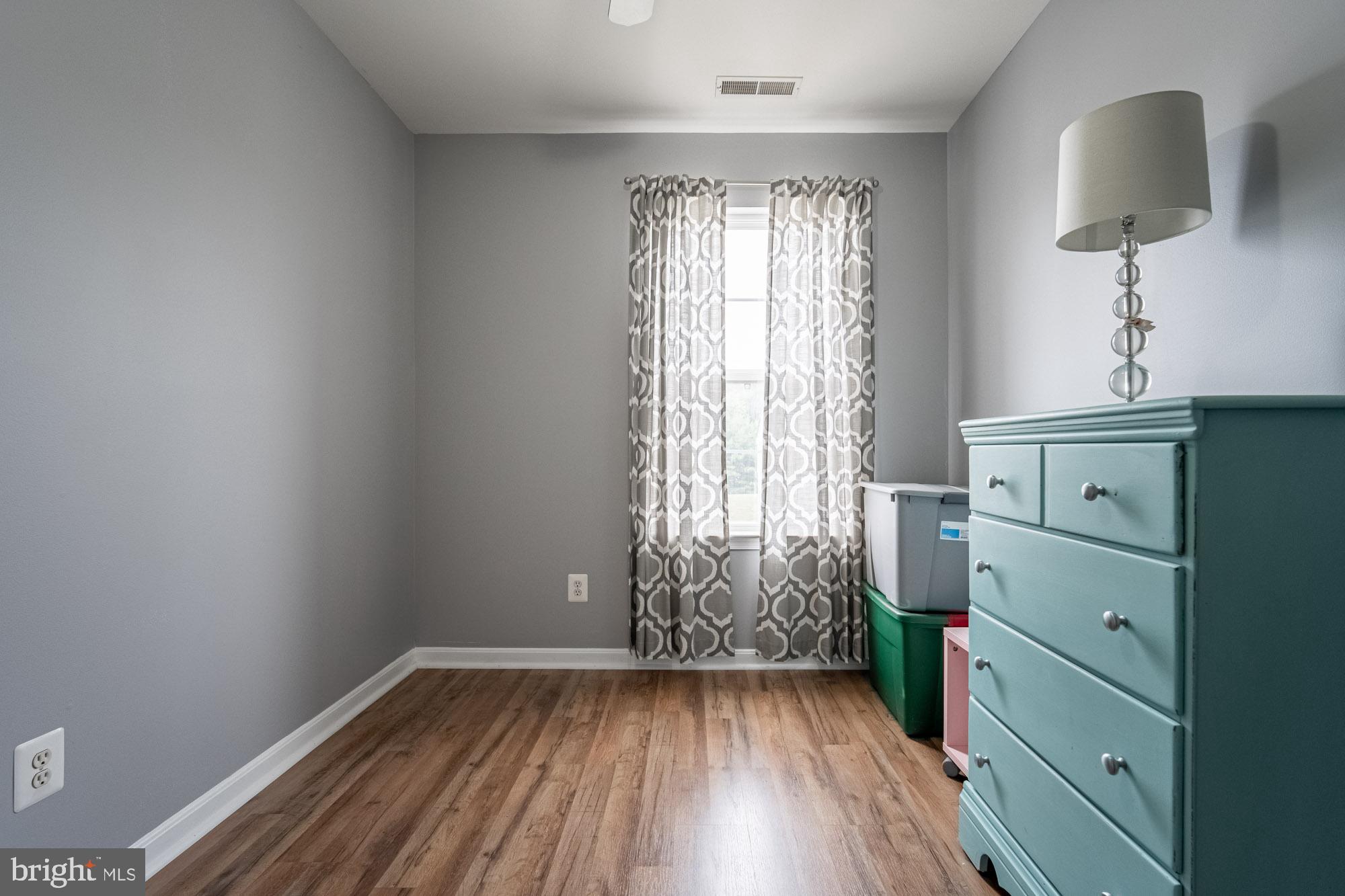 COLONIAL CROSSINGS - Residential