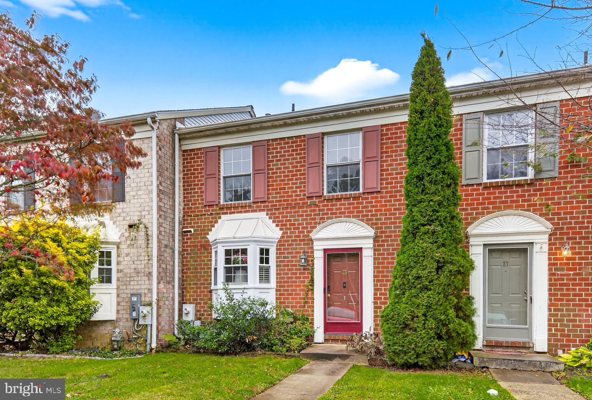 25 LONGMONT COURT