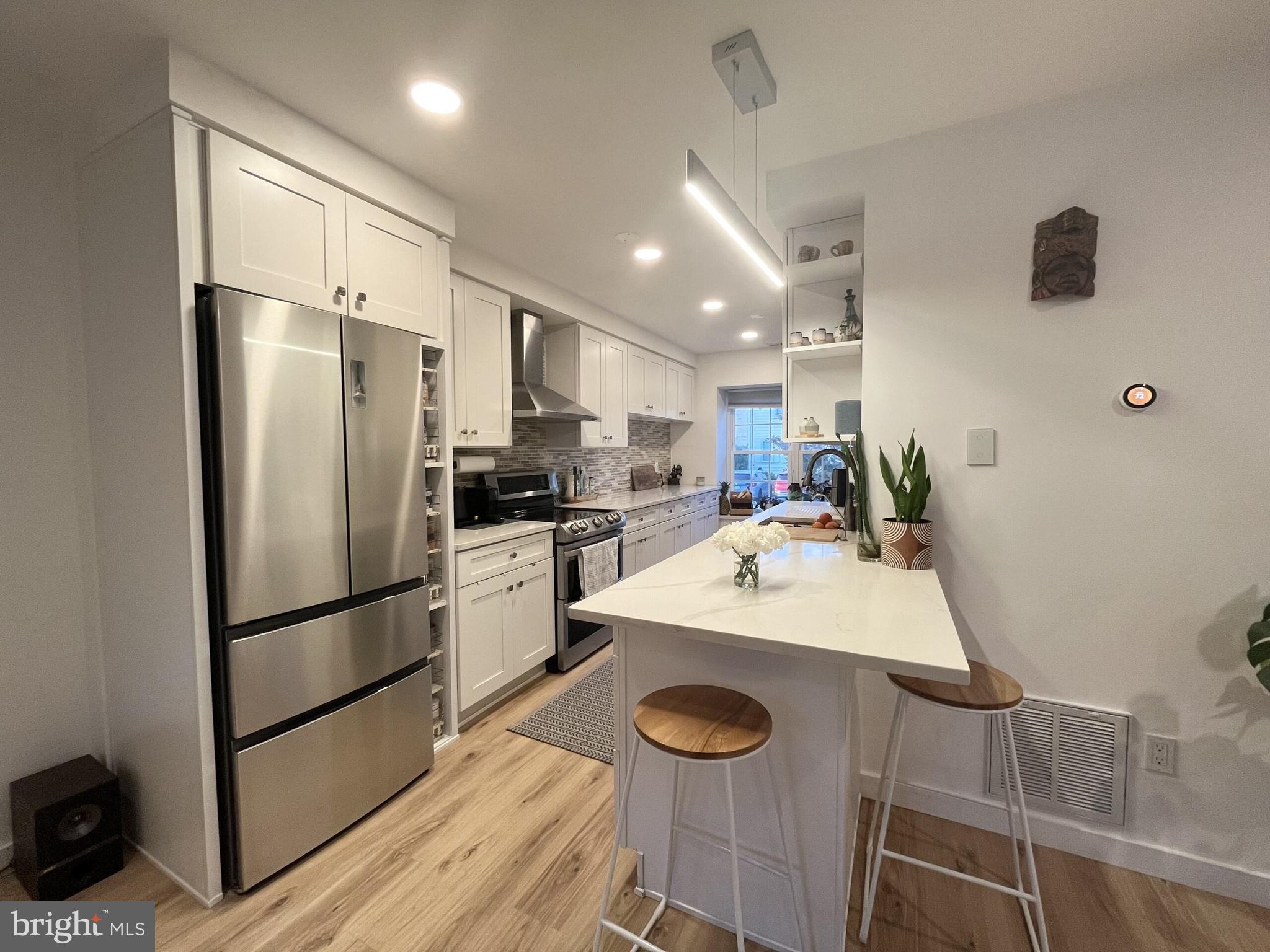 PINEWOOD STATION - Residential Lease