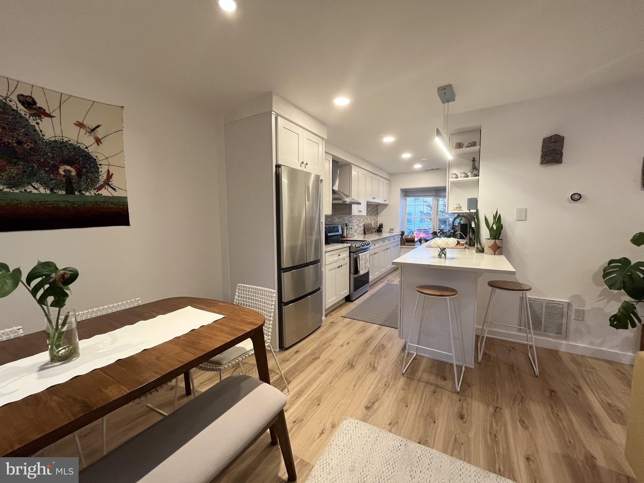 PINEWOOD STATION - Residential Lease