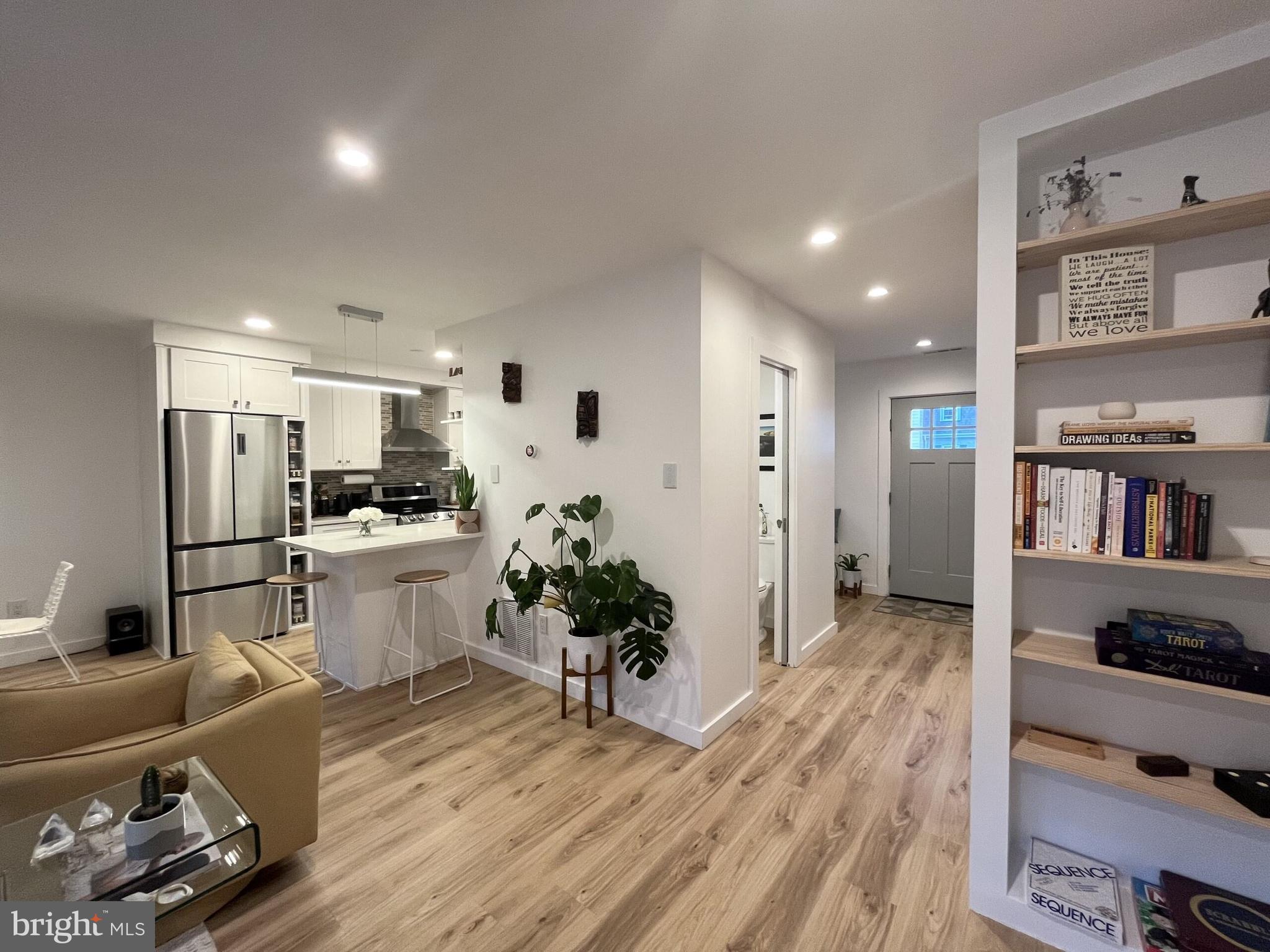 PINEWOOD STATION - Residential Lease