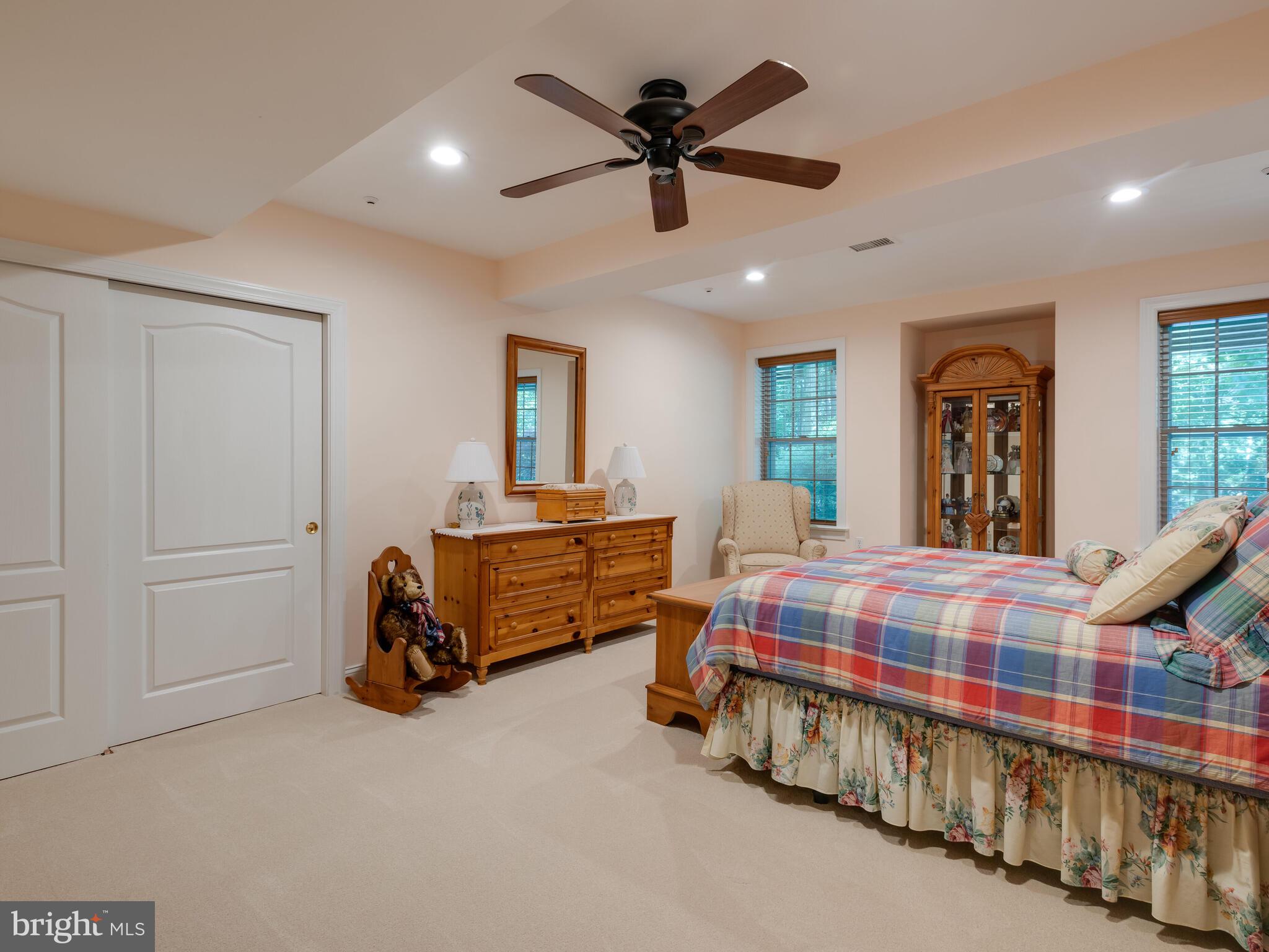 SWEDESFORD CHASE - Residential